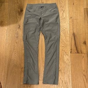 Kuhl Trekr Pant size 2 Excellent condition!